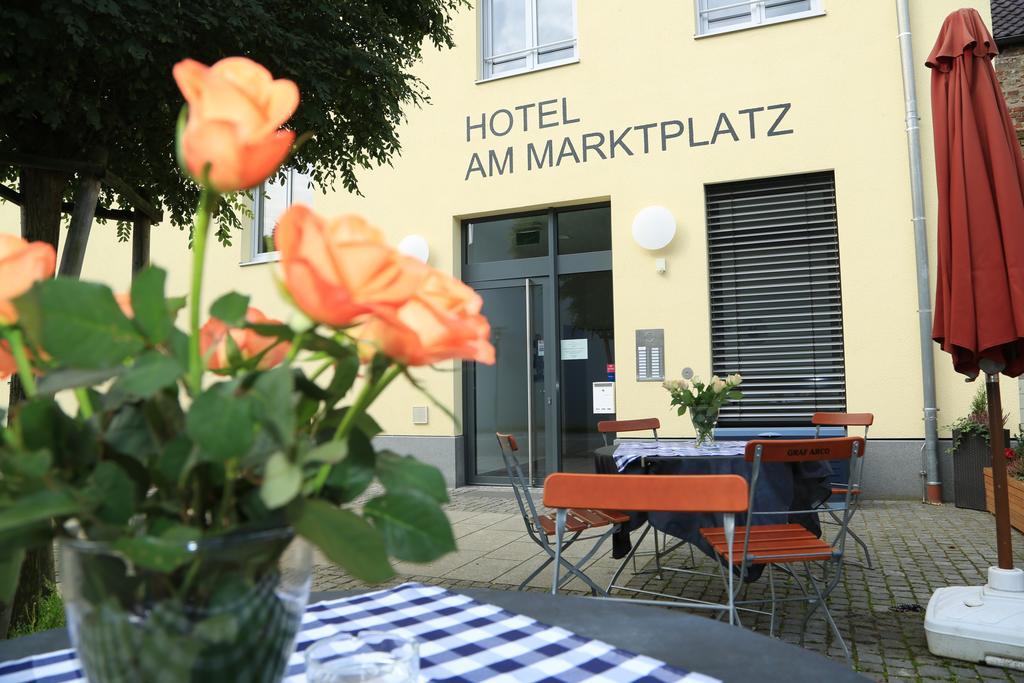 Hotel Am Marktplatz Gangkofen Exterior foto